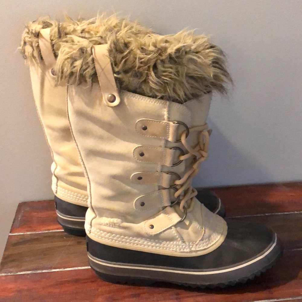 Sorel Women’s Joan of Arctic Winter Lined Boots 9